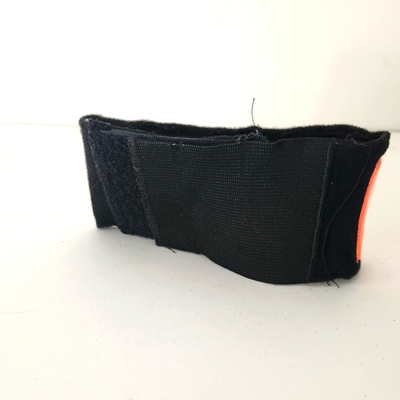 **FREE add-on ** Reflective Arm Band - Picture 3 of 3
